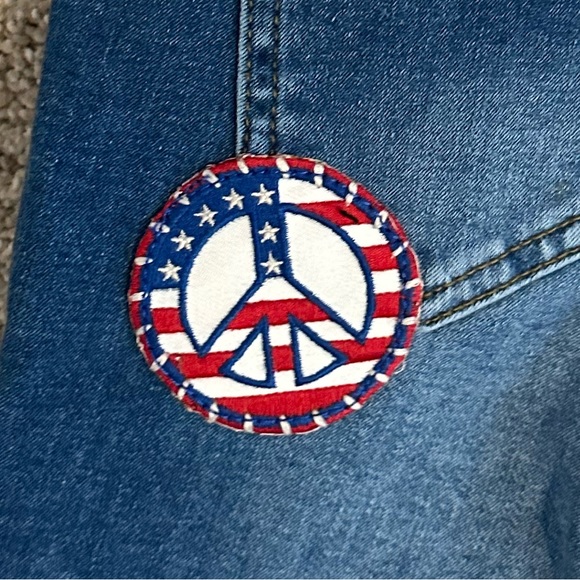 Girls Butter Super Soft Patch Distressed Denim Jeans size 10 - Picture 6 of 11